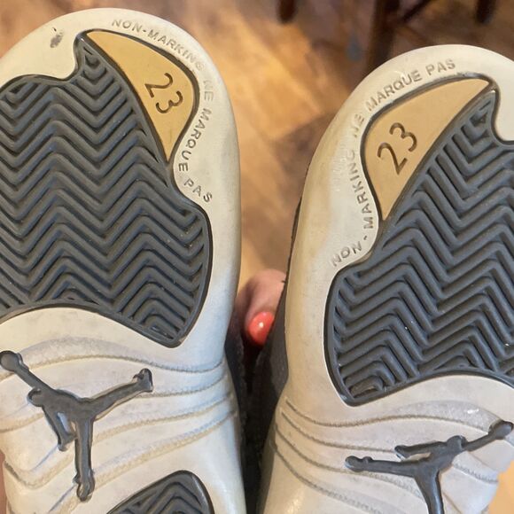 Nike Air Jordan 12 Retro BG Gray Suede 850000-005 Kids Size 10C 2017 - Picture 7 of 9